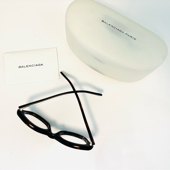BALENCIAGA cat-eye eyeglasses - Picture 4 of 8